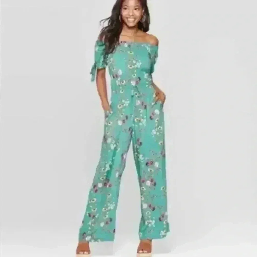 jumpsuit 